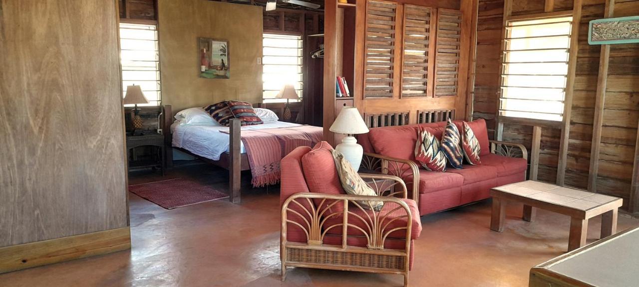 Amanda'S Place Casa Amancer - Sea View, Pool And Tropical Garden Caye Caulker Eksteriør billede