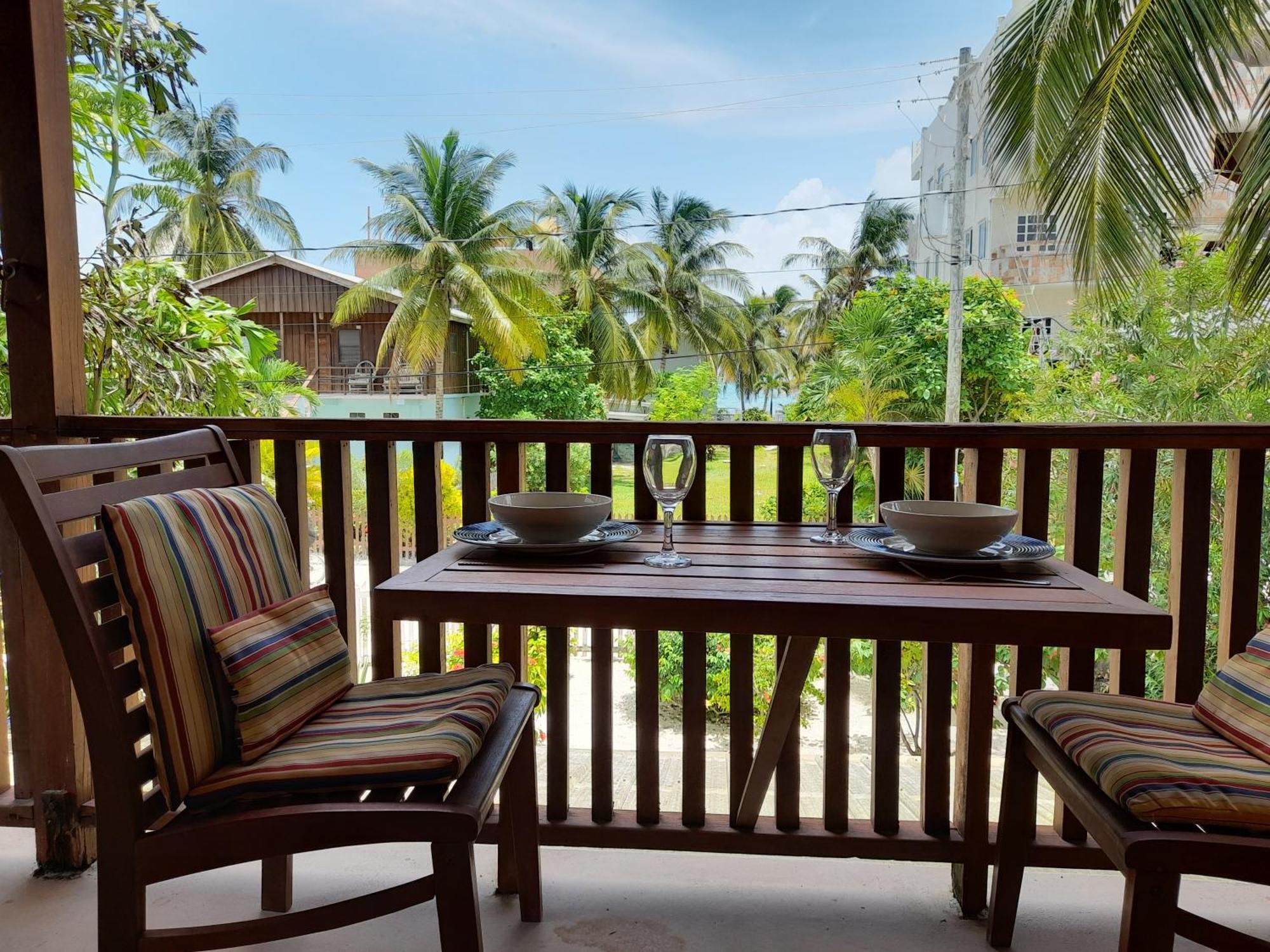 Amanda'S Place Casa Amancer - Sea View, Pool And Tropical Garden Caye Caulker Eksteriør billede